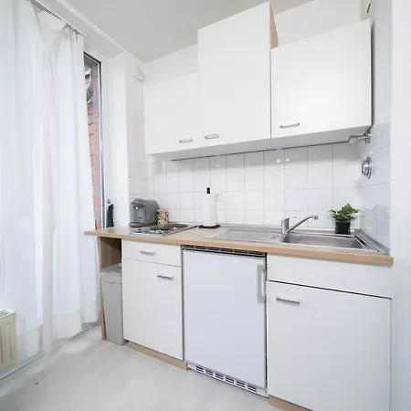 Shiny - Zentral Mit Balkon - Messe - Kueche * نيوس