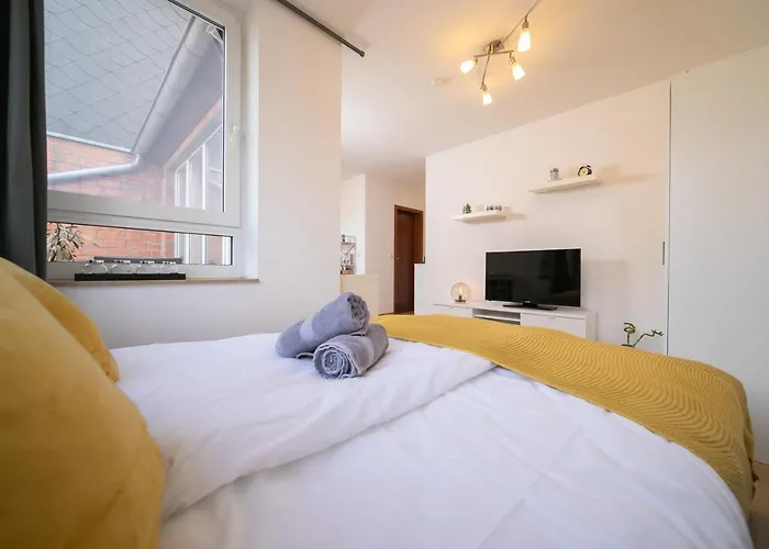 Apartment Shiny - Zentral Mit Balkon - Messe - Kueche *