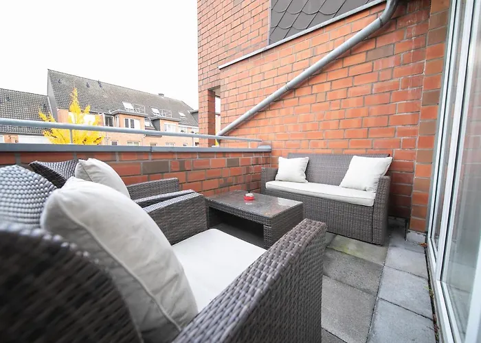 Shiny - Zentral Mit Balkon - Messe - Kueche * Neuss