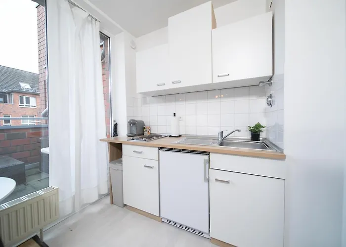 Shiny - Zentral Mit Balkon - Messe - Kueche * Neuss