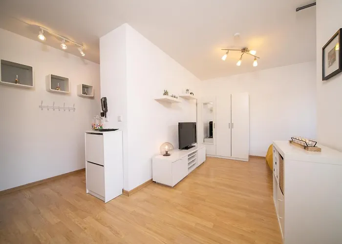 Shiny - Zentral Mit Balkon - Messe - Kueche